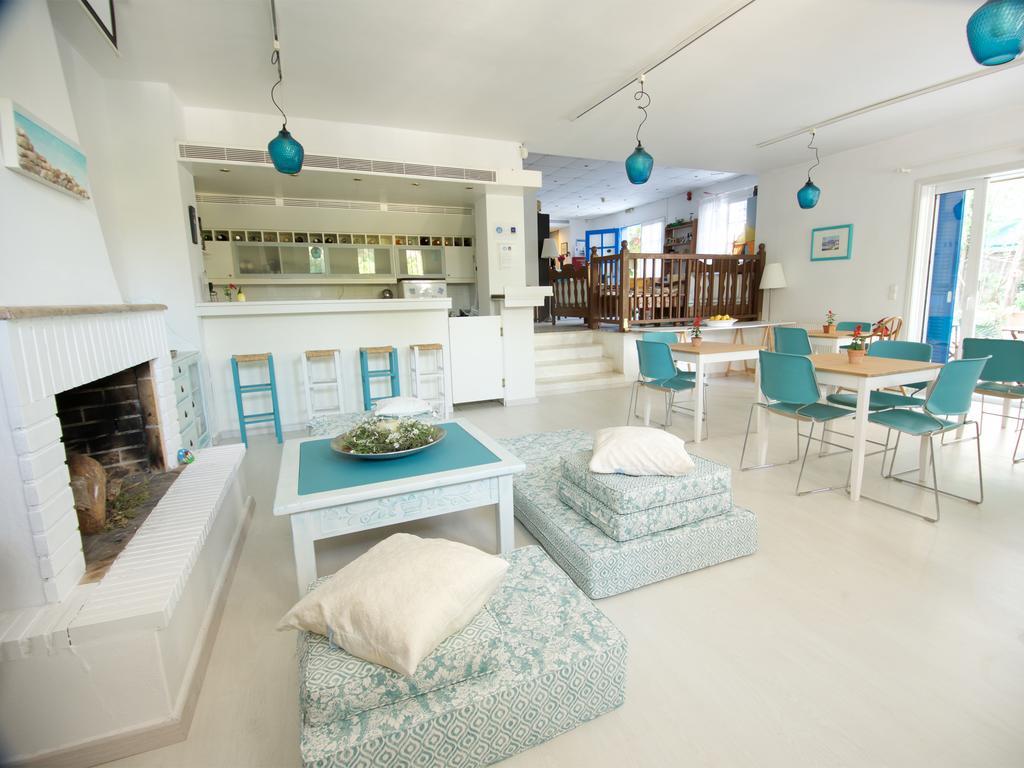 Daphne'S Club Hotel Apartments 자일로카스트론 외부 사진